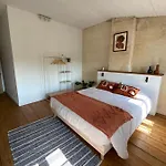 Le Clos Des Grands Frenes Bed & Breakfast