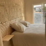 Le Clos Des Grands Frenes Bed & Breakfast Pons